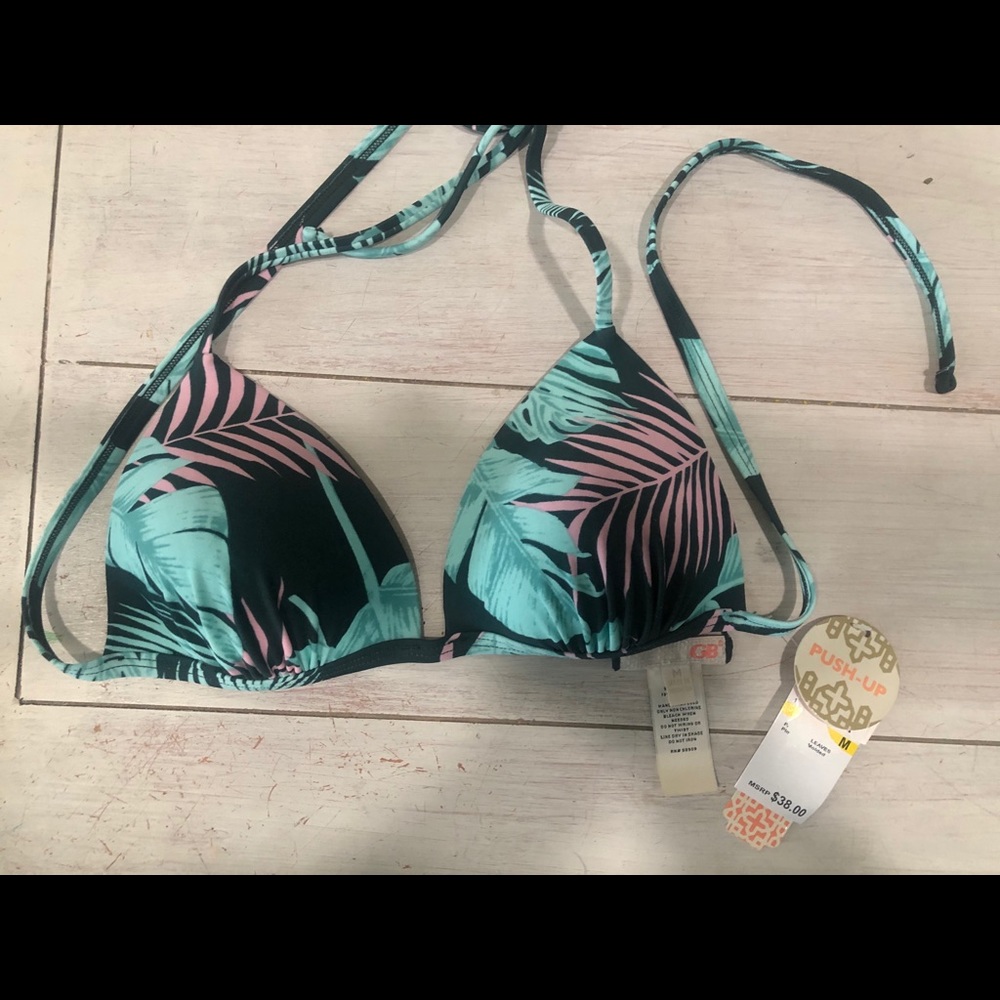 NWT molded bikini top